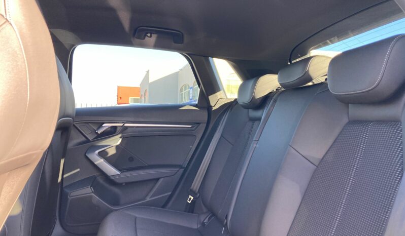 
 Audi A3 Sportback 1.5 tfsi mhev S line edition s-tronic full									