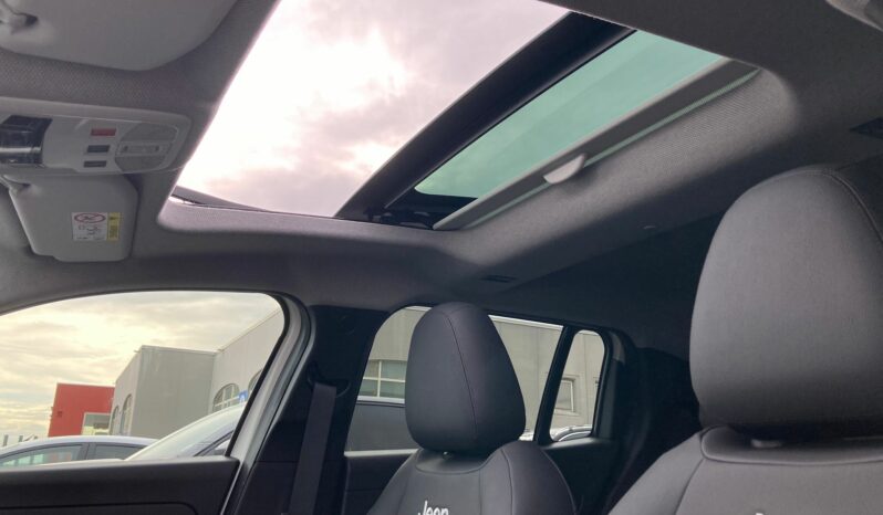 
 Jeep Avenger 1.2 turbo e-hybrid mhev Summit fwd 110cv edct6 full									