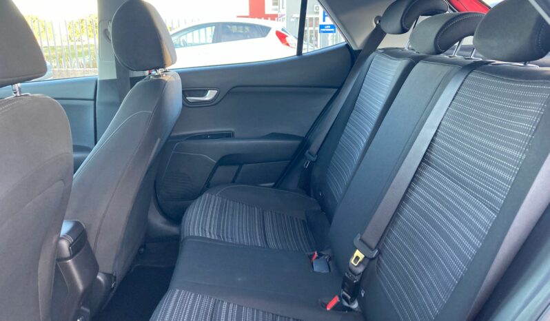 
 Kia Stonic 1.2 dpi Style s/Design Pack 84cv full									