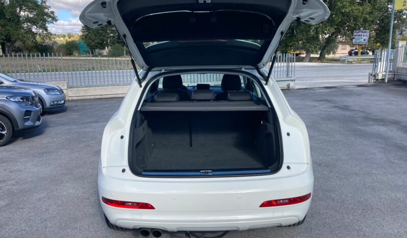 
 Audi Q3 2.0 tdi 140cv full									