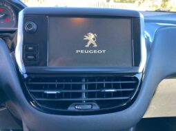 
 Peugeot 208 5p 1.2 puretech Active 82cv full									