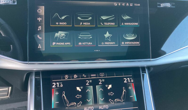 
 Audi Q8 50 3.0 tdi mhev Sport quattro tiptronic full									