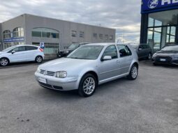 
 Volkswagen Golf IV 5p 1.9 tdi Comfortline 100cv *QUARTA SERIE* full									