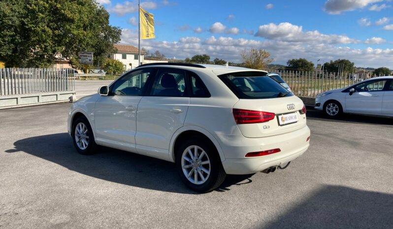 
 Audi Q3 2.0 tdi 140cv full									