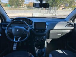 
 Peugeot 208 5p 1.2 puretech Active 82cv full									