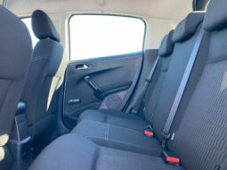 
 Peugeot 208 5p 1.2 puretech Active 82cv full									
