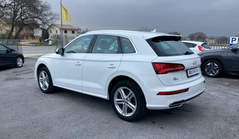 
 Audi Q5 40 2.0 tdi S line Plus quattro 190cv s-tronic full									
