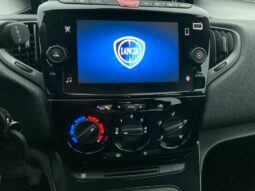 
 Lancia Ypsilon 1.0 firefly hybrid Silver s&s full									