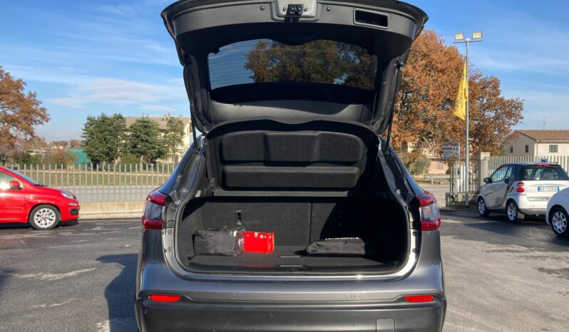 
 Nissan Qashqai 1.6 dci Tekna+ 4wd 130cv full									