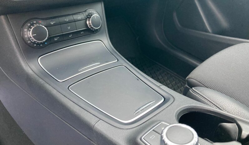 
 Mercedes-Benz B 200 d (cdi) Sport 4matic auto full									