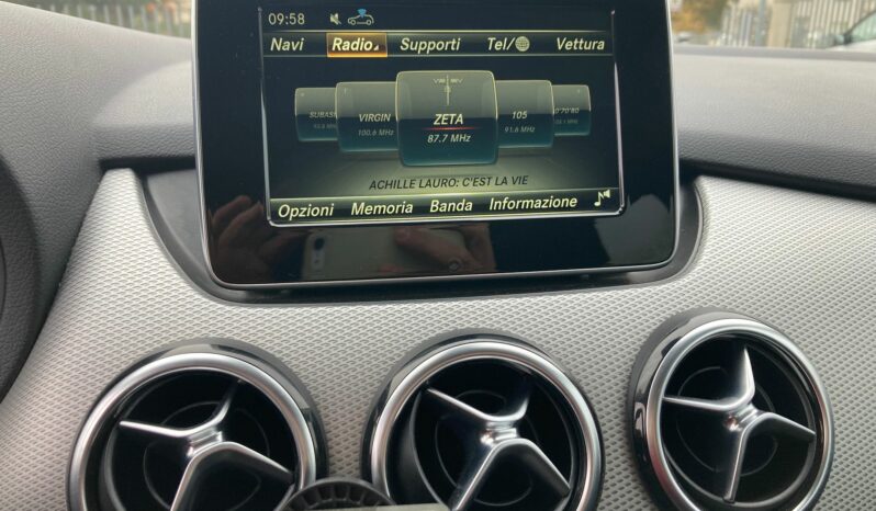 
 Mercedes-Benz B 200 d (cdi) Sport 4matic auto full									