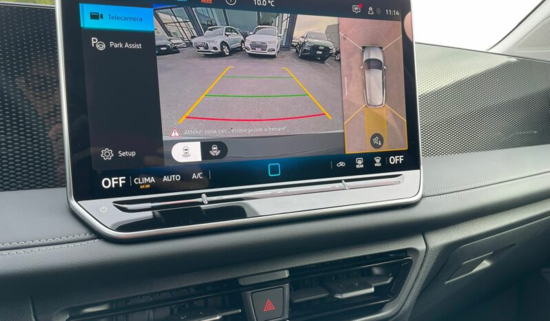 
 Volkswagen Tiguan 2.0 TDI 150 CV DSG Edition Plus full									