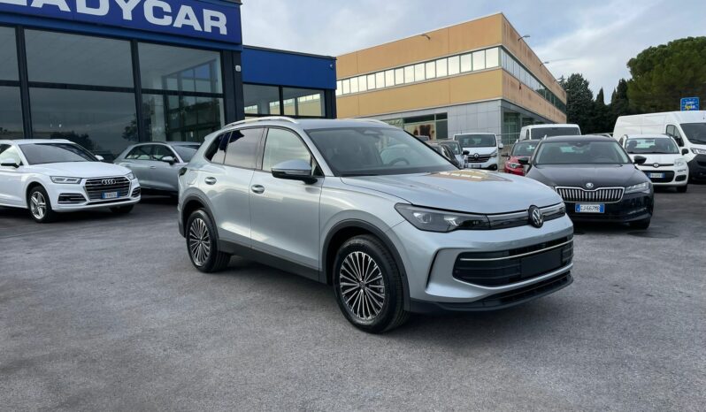 
 Volkswagen Tiguan 2.0 TDI 150 CV DSG Edition Plus full									
