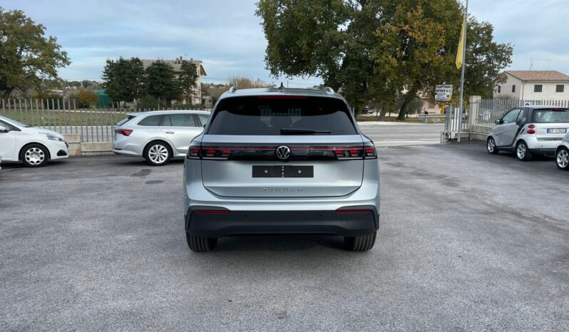 
 Volkswagen Tiguan 2.0 TDI 150 CV DSG Edition Plus full									