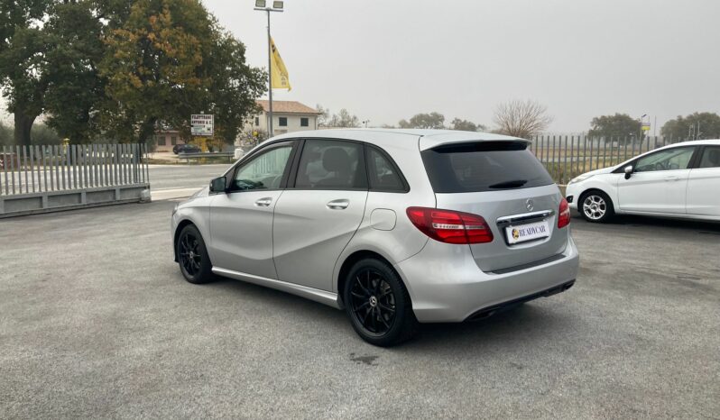 
 Mercedes-Benz B 200 d (cdi) Sport 4matic auto full									