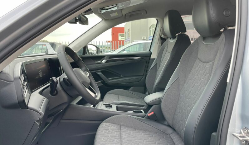 
 Volkswagen Tiguan 2.0 TDI 150 CV DSG Edition Plus full									