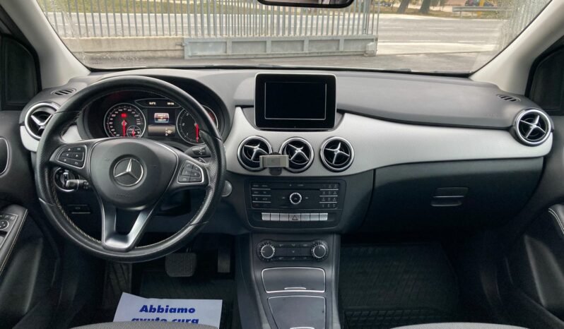 
 Mercedes-Benz B 200 d (cdi) Sport 4matic auto full									