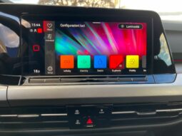 
 Volkswagen Golf VIII 1.5 tgi Life 130cv full									