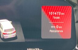 
 Volkswagen Golf VIII 1.5 tgi Life 130cv full									