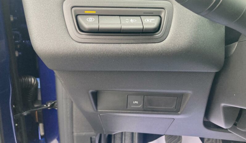 
 Renault Captur 1.0 eco-g Techno 100cv full									