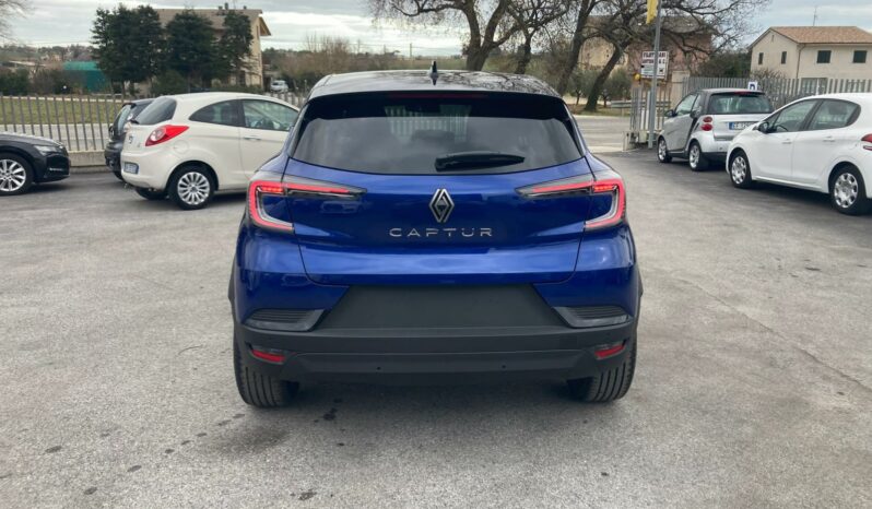 
 Renault Captur 1.0 eco-g Techno 100cv full									