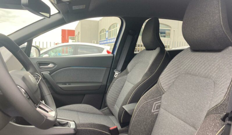 
 Renault Captur 1.0 eco-g Techno 100cv full									