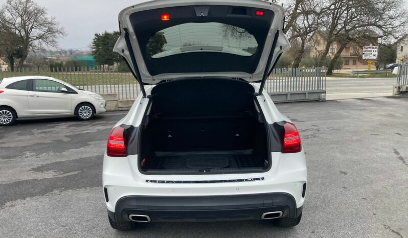 
 Mercedes-Benz GLA 200 d Premium 4matic auto PACCHETTO NIGHT full									