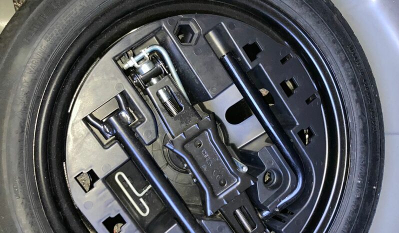 
 Renault Clio 1.5 blue dci Business 100cv full									