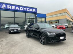 
 Audi Q3 35 2.0 tdi Identity Black s-tronic full									