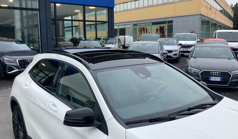 
 Mercedes-Benz GLA 200 d Premium 4matic auto PACCHETTO NIGHT full									