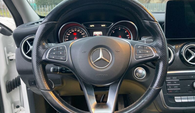 
 Mercedes-Benz GLA 200 d Premium 4matic auto PACCHETTO NIGHT full									