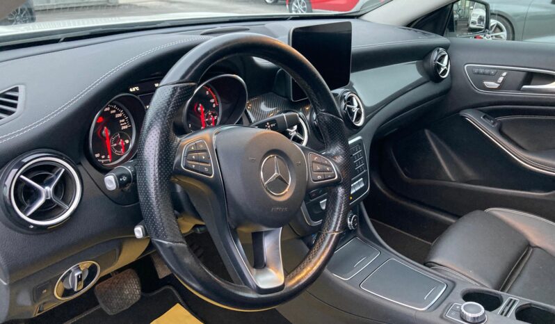 
 Mercedes-Benz GLA 200 d Premium 4matic auto PACCHETTO NIGHT full									