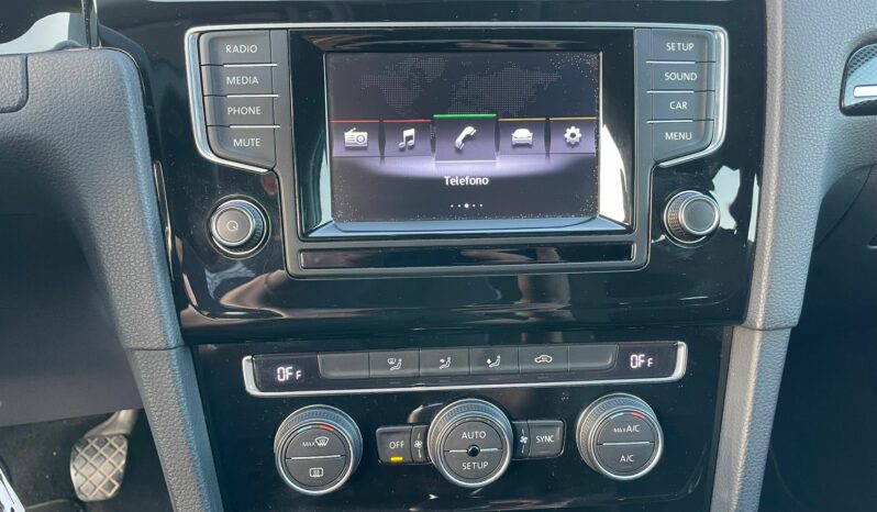 
 Volkswagen Golf VII 1.6 tdi Highline full									