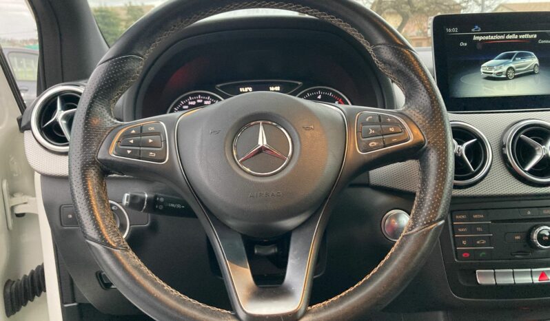 
 Mercedes-Benz B 180 d (cdi) Sport full									