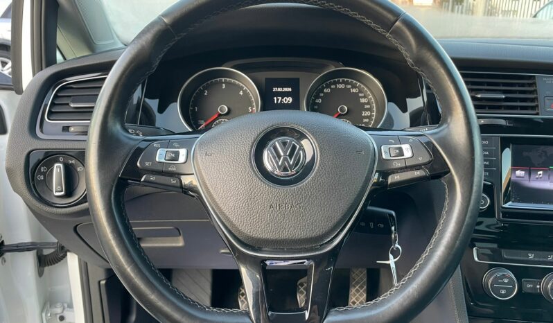 
 Volkswagen Golf VII 1.6 tdi Highline full									