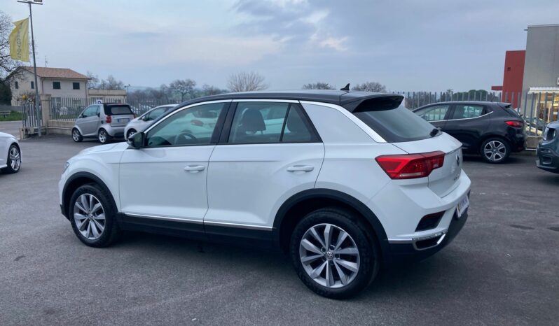 
 Volkswagen T-Roc 1.6 tdi Style full									