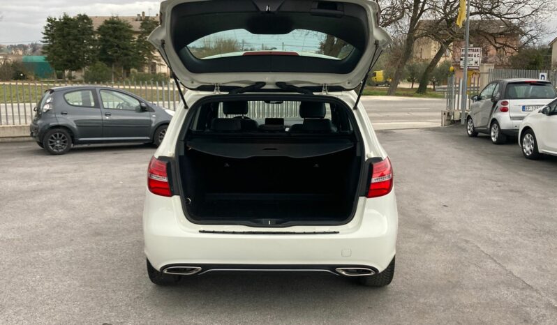 
 Mercedes-Benz B 180 d (cdi) Sport full									