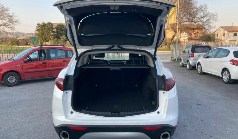 
 Alfa Romeo Stelvio 2.2 t Business rwd 180cv auto full									