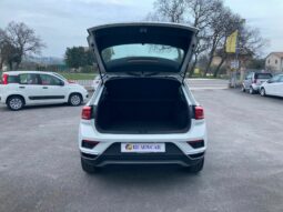 
 Volkswagen T-Roc 1.6 tdi Style full									