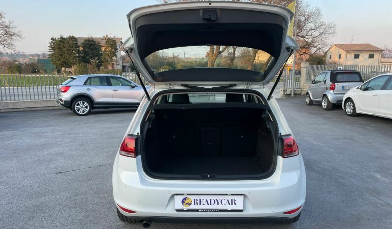 
 Volkswagen Golf VII 1.6 tdi Highline full									