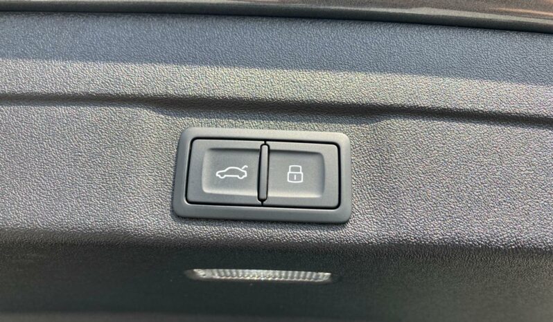 
 Audi A5 Avant 2.0 tdi mhev S line edition 204cv s-tronic full									