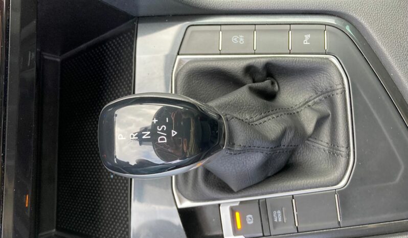 
 Volkswagen Tiguan II 2021 1.5 tsi Life 150cv dsg full									