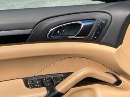 
 Porsche Cayenne 3.0 tiptronic full									