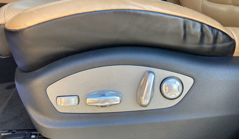 
 Porsche Cayenne 3.0 tiptronic full									