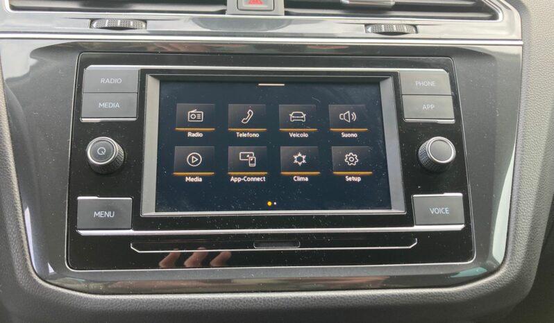 
 Volkswagen Tiguan II 2021 1.5 tsi Life 150cv dsg full									