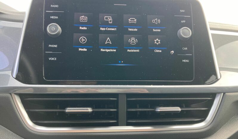 
 Volkswagen T-Roc 1.0 tsi Style 110cv full									