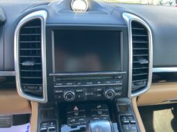 
 Porsche Cayenne 3.0 tiptronic full									