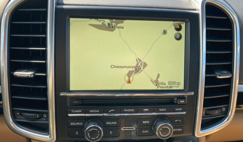 
 Porsche Cayenne 3.0 tiptronic full									