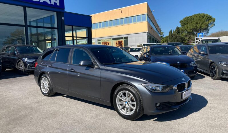 
 BMW 318 d Touring full									