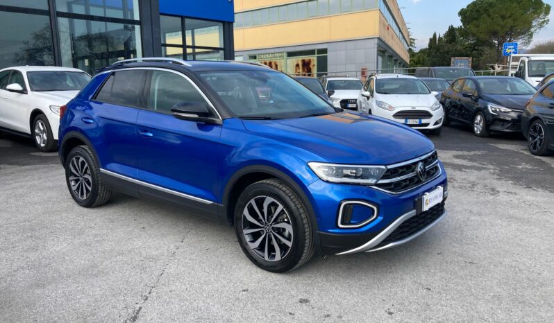 
 Volkswagen T-Roc 1.0 tsi Style 110cv full									